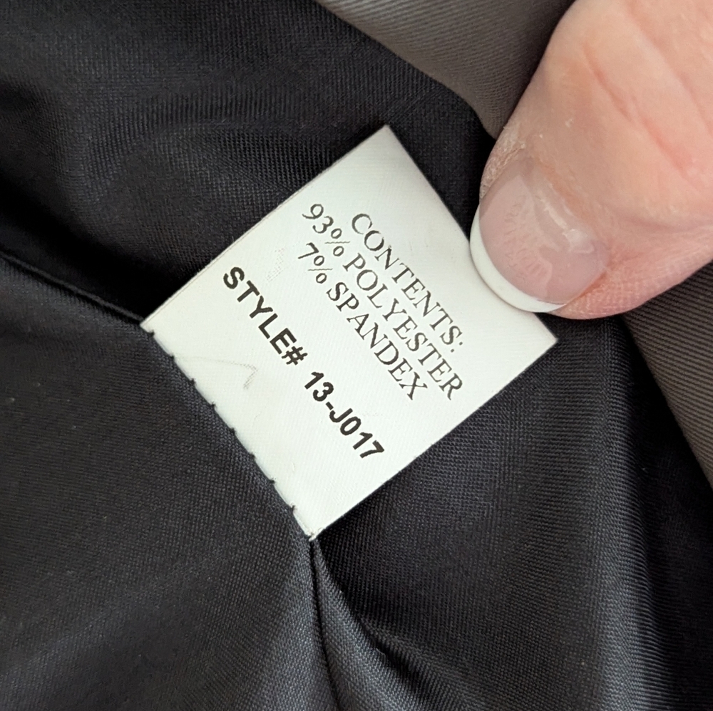 Women's Gray Peace of Cloth Pantiular Jacket - Picture 5 of 6